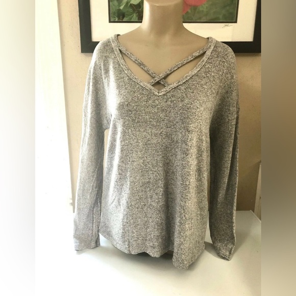 A New Day Oversized Knit Tunic Top Gray Size Small Criss Cross Lightweight B1 - Picture 1 of 5